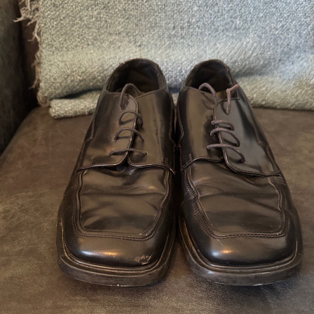 Kenneth Cole Reaction Black Oxford Shoes